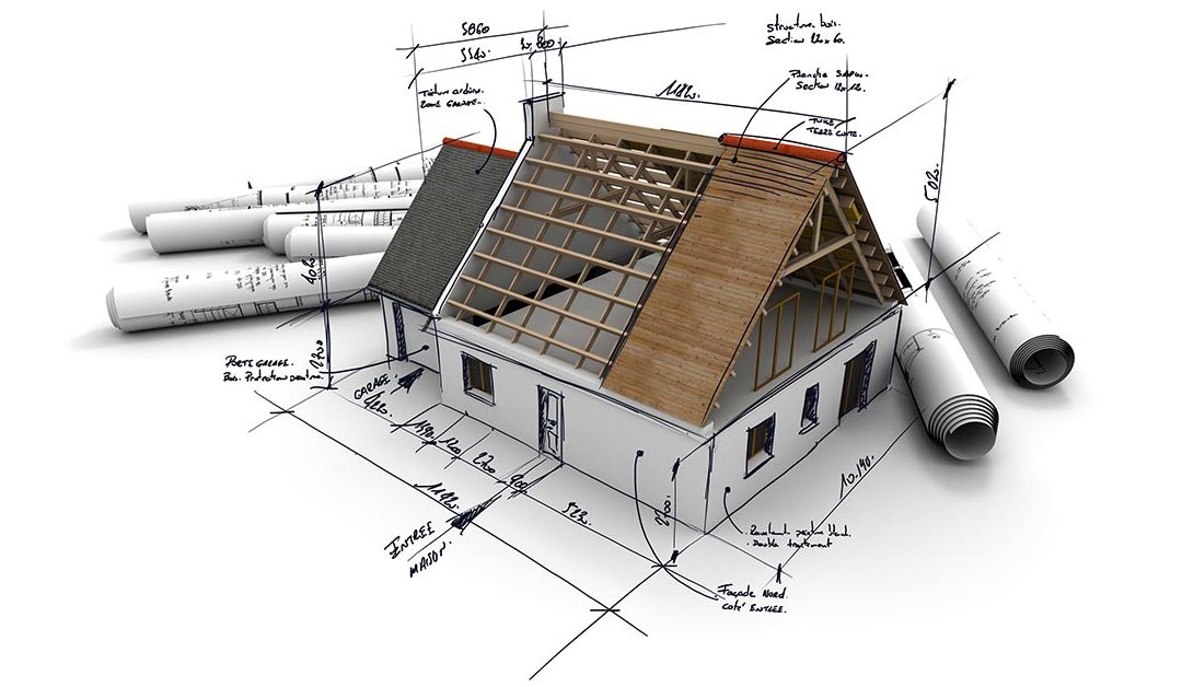 auf einer Grundrisszeichnung steht ein Modellhaus, daran befinden sich Skizzen und Notizen, im Hintergrund liegen weitere Baupläne | Haus bauen oder Haus kaufen
